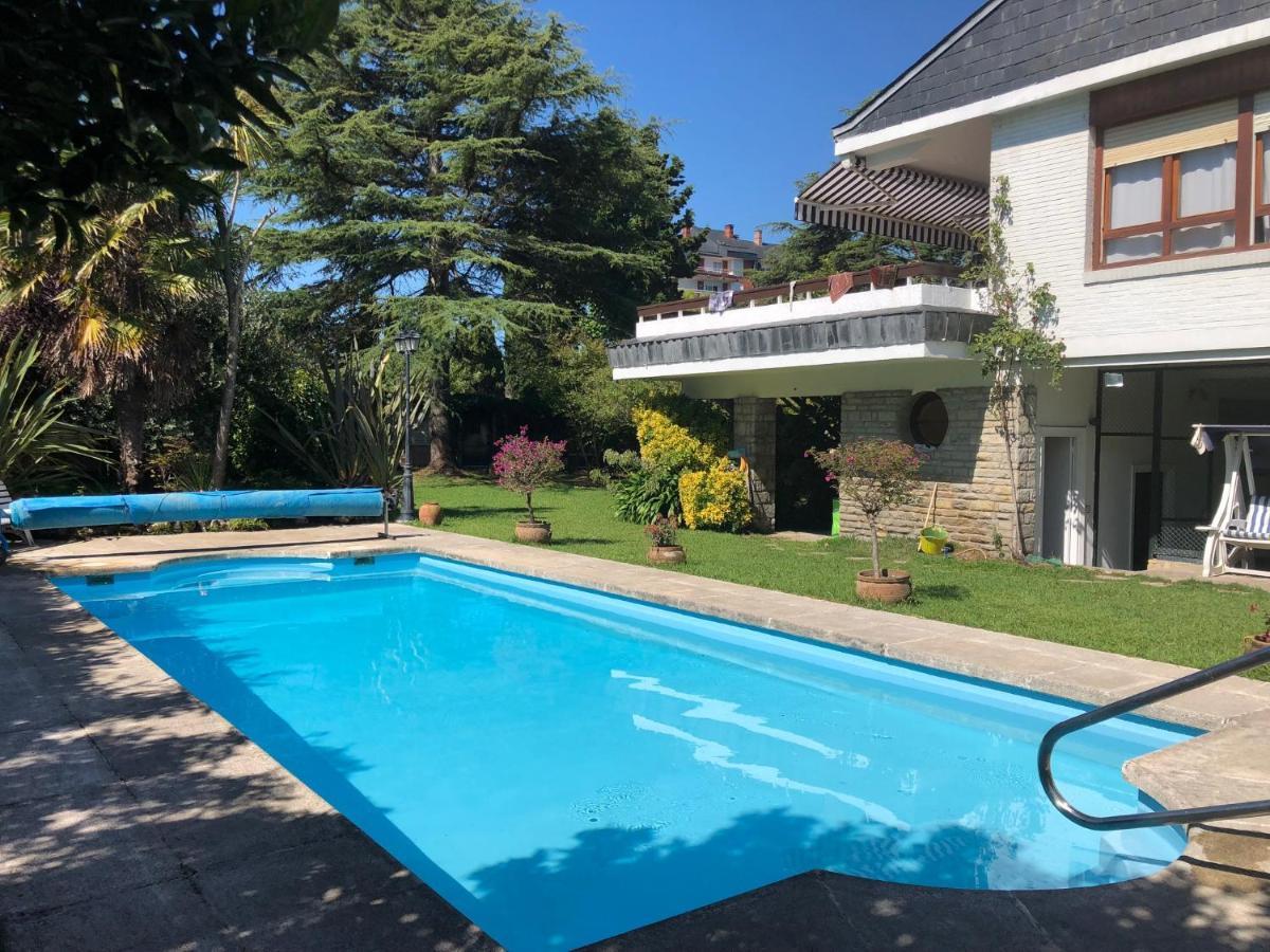 Chalet Al Lado De La Playa Con Piscina Privada, Jardin Y Barbacoa, Fronton, 6 Habitaciones Λαρέντο Εξωτερικό φωτογραφία