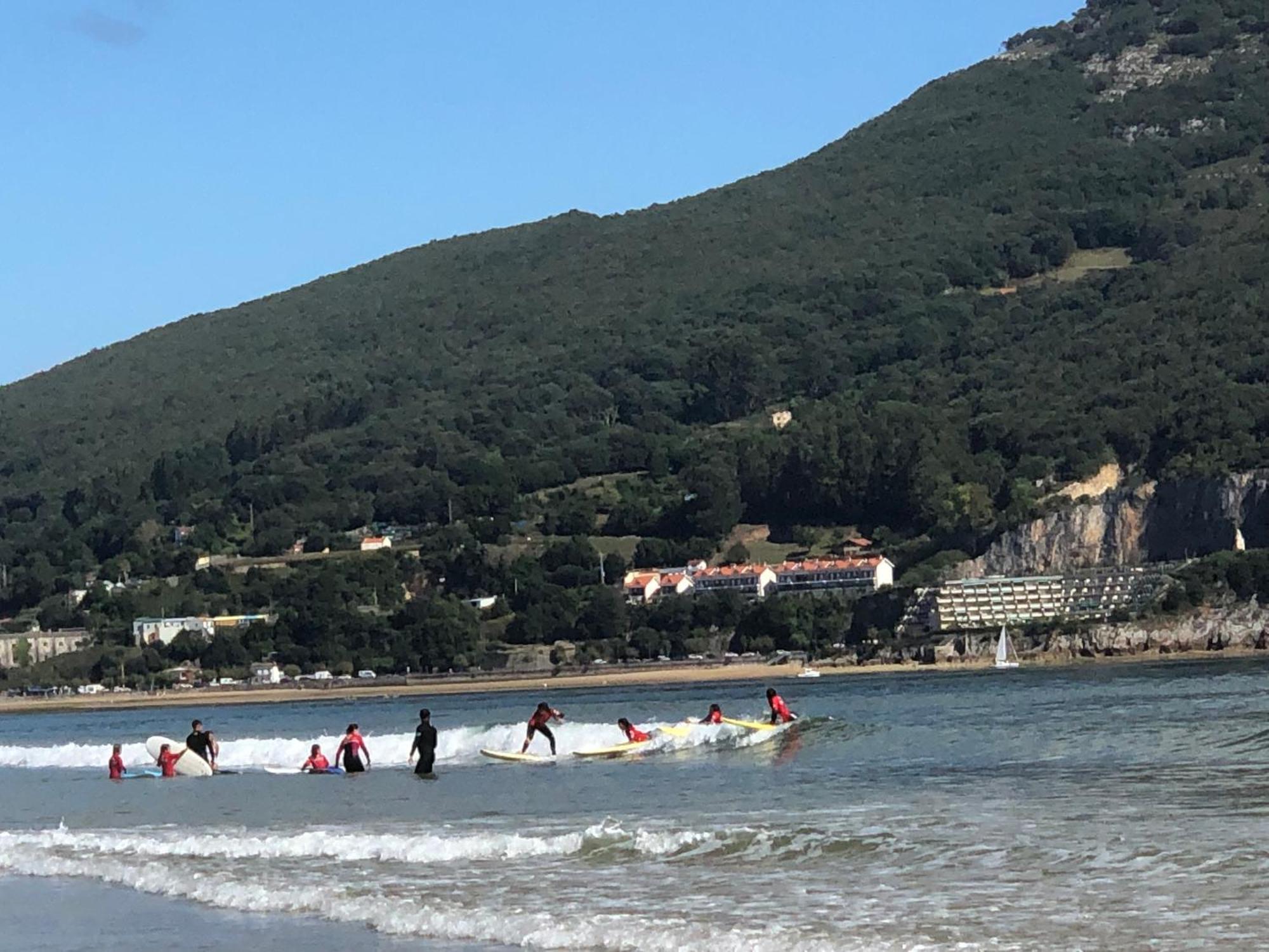 Chalet Al Lado De La Playa Con Piscina Privada, Jardin Y Barbacoa, Fronton, 6 Habitaciones Λαρέντο Εξωτερικό φωτογραφία